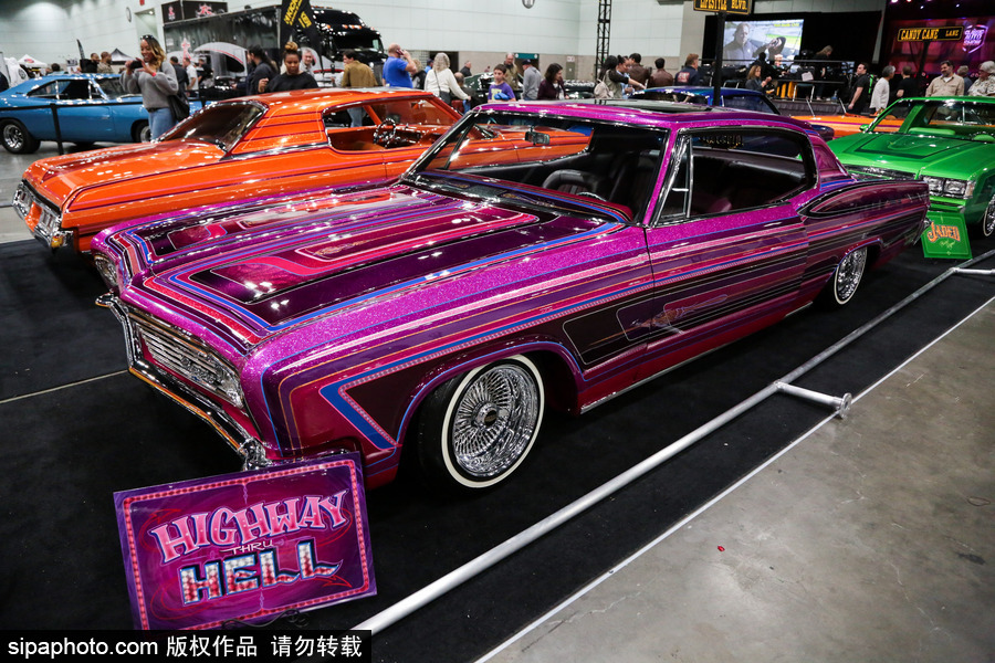 美國洛杉磯舉行經典車展 匯聚各式老爺車復古懷舊