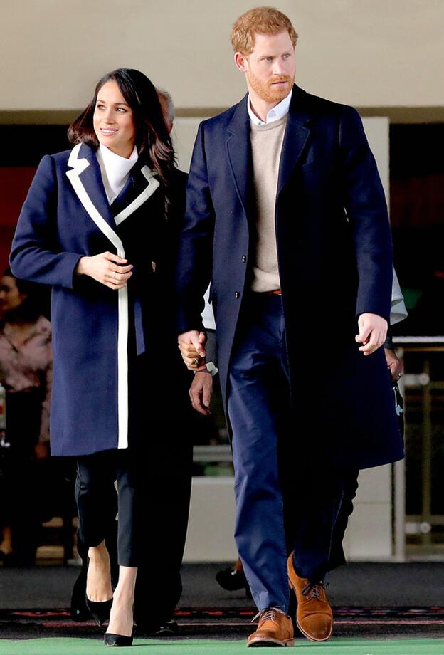 哈里王子攜未婚妻現身婦女節活動 民眾爭相與“準王妃”握手合影