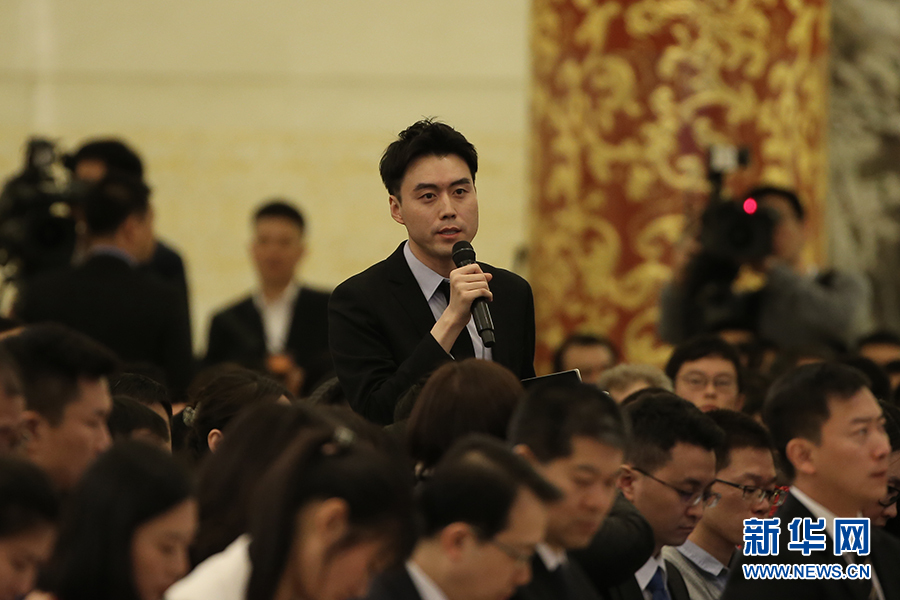 李克強:投資者不要聽信竹籃子也可以打一筐水的神話