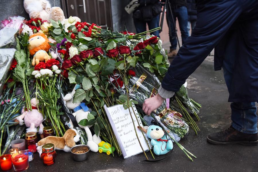 莫斯科民眾悼念克麥羅沃火災遇難者