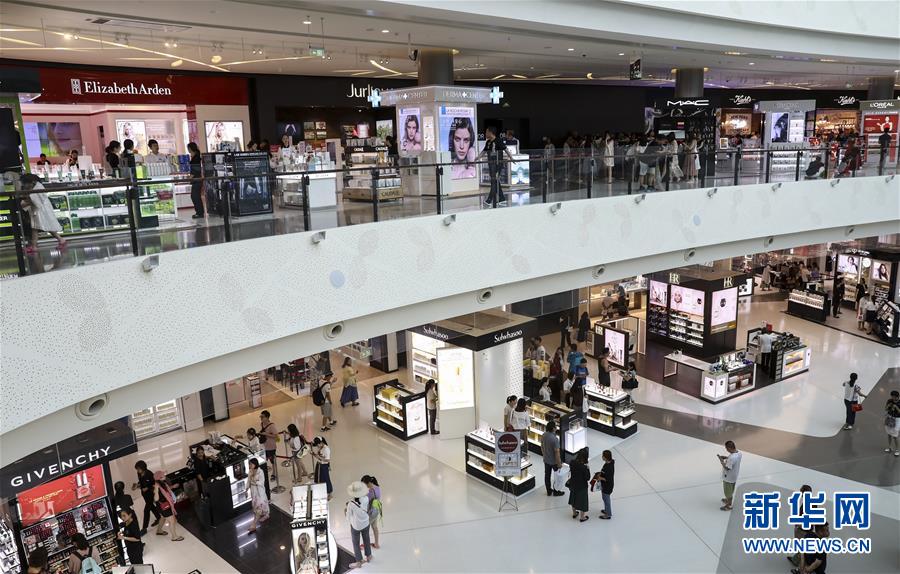 春潮拍岸千帆進(jìn)——海南特區(qū)改革開放30年紀(jì)實(shí)