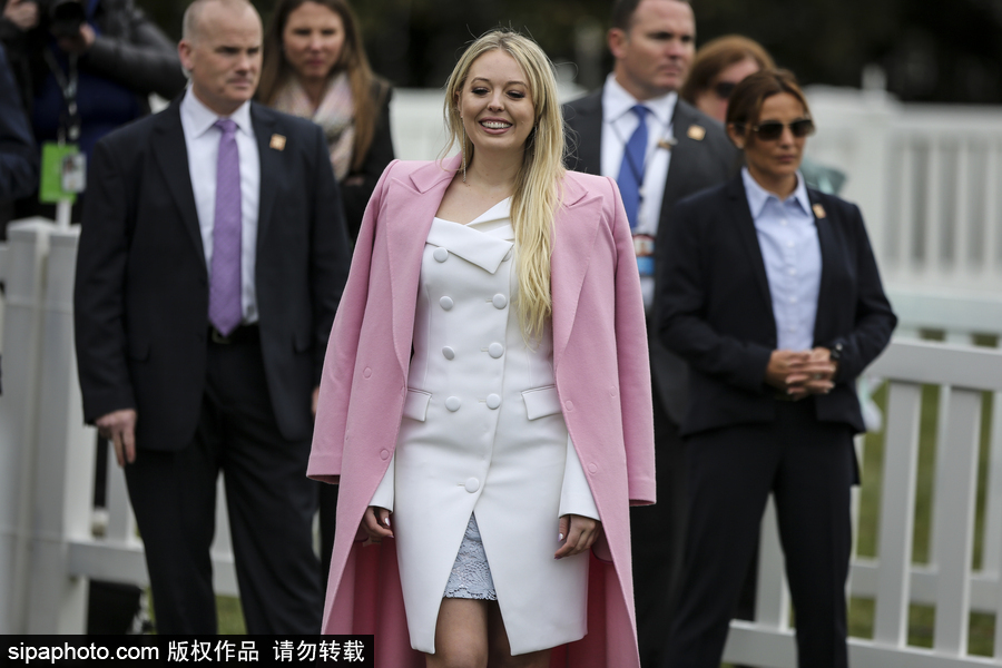 白宮舉行復(fù)活節(jié)滾彩蛋活動(dòng) “第一家庭”白宮南草坪狂歡