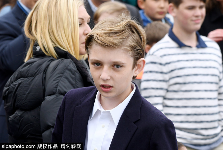 白宮舉行復(fù)活節(jié)滾彩蛋活動 “第一家庭”白宮南草坪狂歡