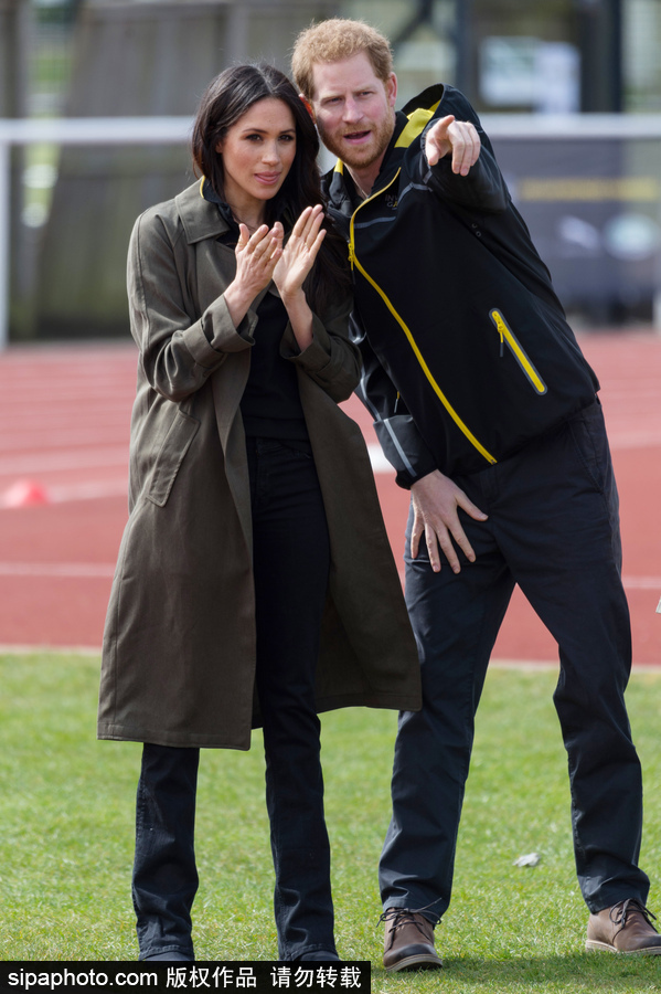 哈里王子與未婚妻現身 兩人交流默契恩愛十足