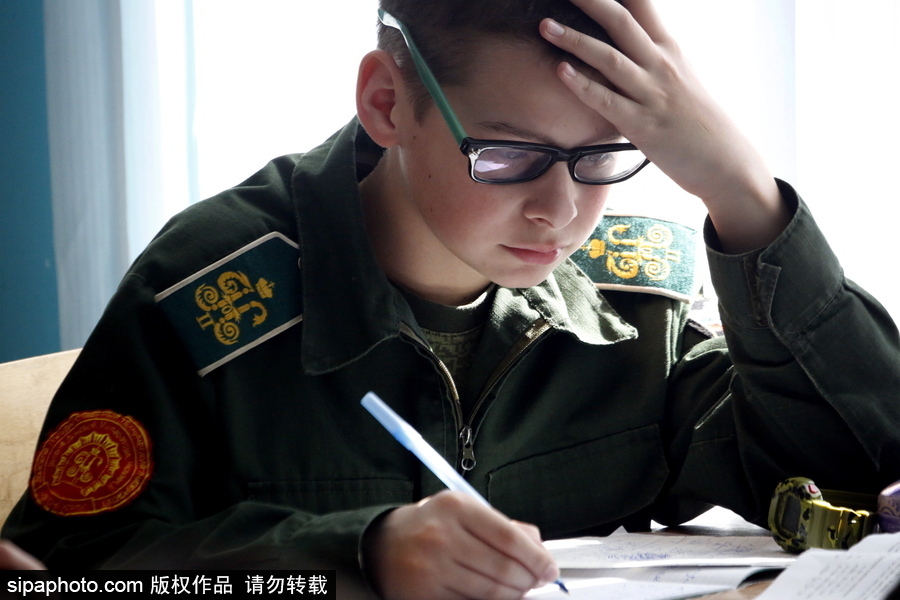 揭秘戰斗民族未來“警察”生活 走進尼古拉斯二世少年警官學校