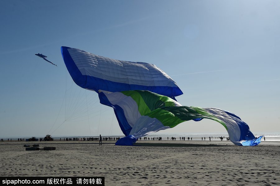 2018法國風箏節開幕 世界上最大的風箏放飛