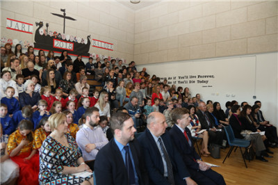 劉曉明：拿起手中“魔法棒”，譜寫“黃金時代”新篇章