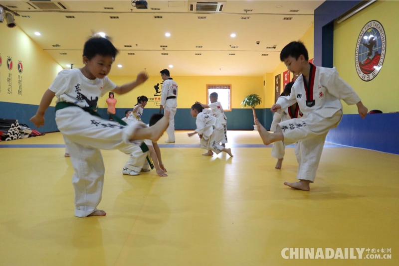 “百名攝影師聚焦上海”活動(dòng)在上海舉行