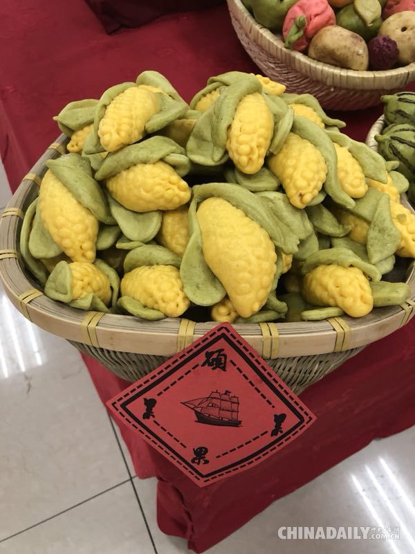 別樣的禮物！大學廚師為畢業生奉獻特色面點