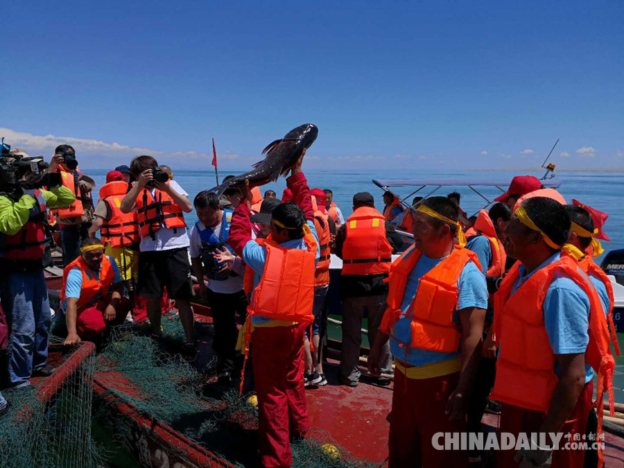 新疆博湖縣舉行傳統祭湖儀式