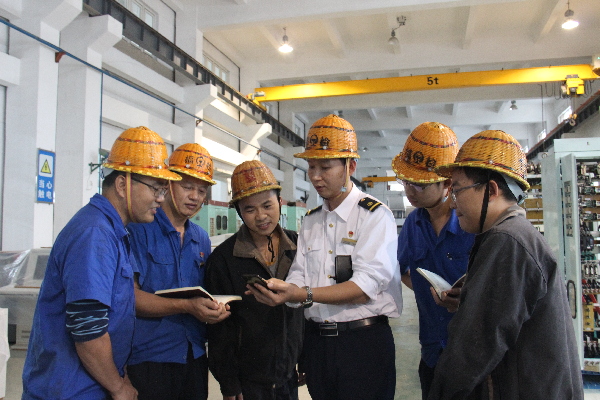 從“蒸汽機車”到“復興號”——火車司機陳承儀的“飛躍”人生