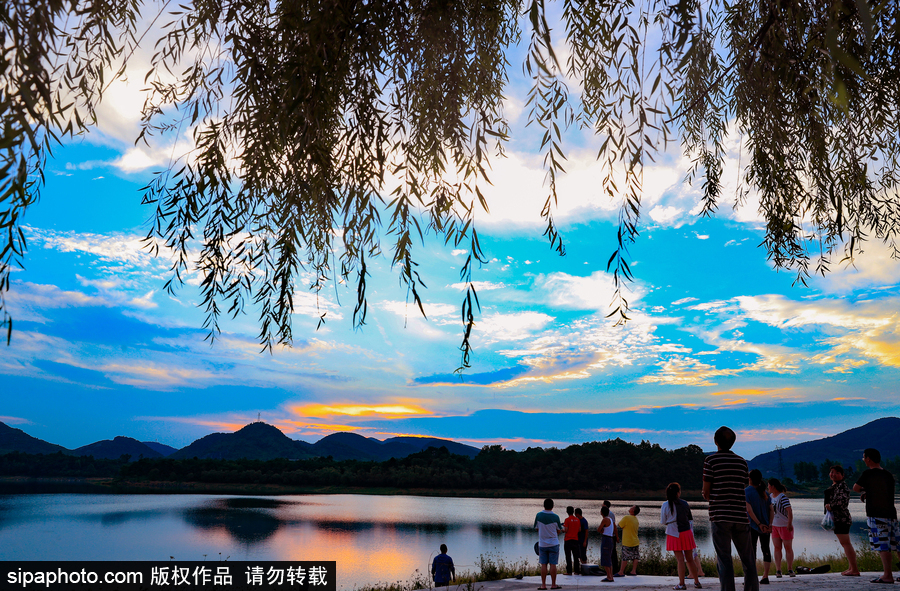 藍天白云刷屏！盤點風清日朗的絕美風光 為眼睛降溫