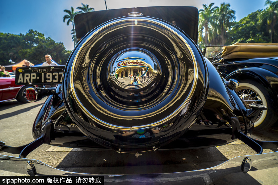 閃閃發光的復古時尚 巴西圣保羅舉行老爺車大“集會”