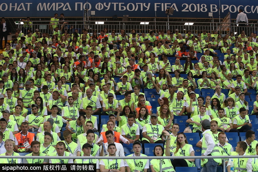 世界杯另一道風(fēng)景線 俄組委會(huì)舉行志愿者大會(huì)表達(dá)感謝