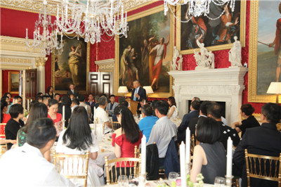 劉曉明大使在上海高級金融學院訪英晚宴上的主旨演講：《抓住黃金機遇，引領(lǐng)中英合作》