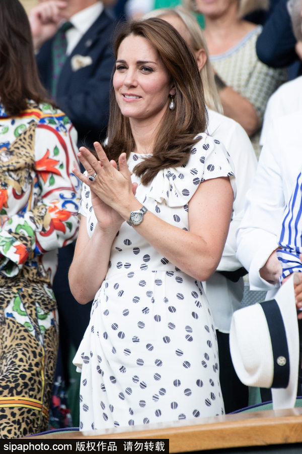 凱特、梅根兩位王妃同框亮相溫網觀戰 氣質優雅