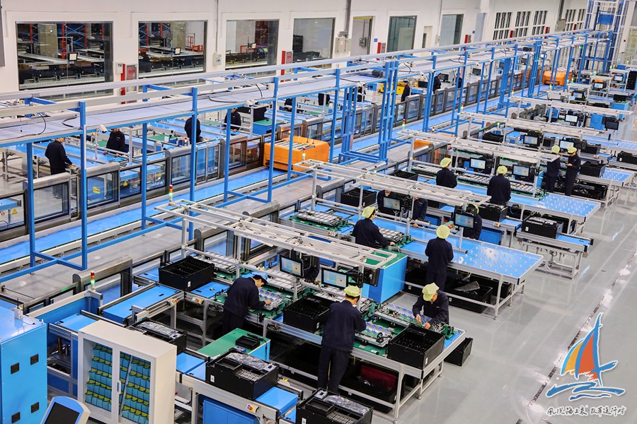 【風(fēng)從海上來(lái)·改革進(jìn)行時(shí)】全國(guó)網(wǎng)絡(luò)媒體看浪潮：自主創(chuàng)新攀上服務(wù)器技術(shù)最高峰