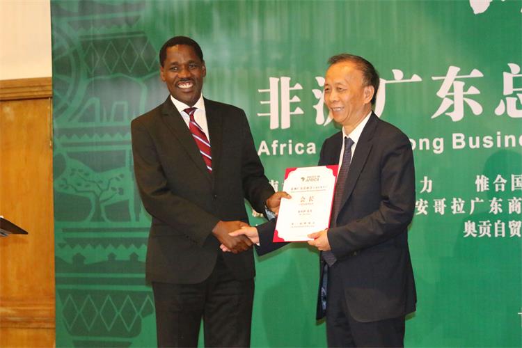 力爭百億投資促十萬人就業 非洲廣東總商會在肯尼亞揭牌