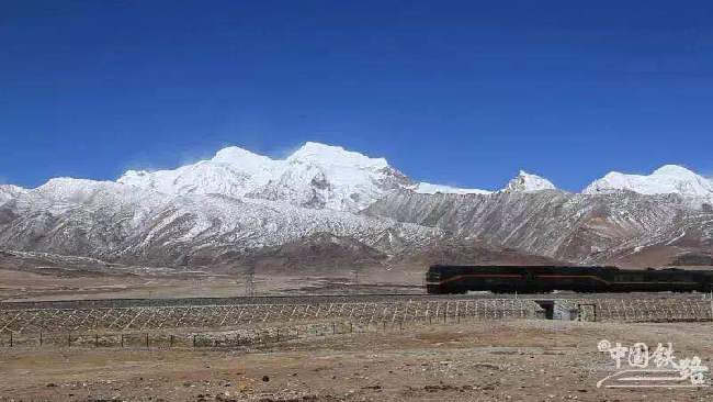 鐵路建設(shè)補(bǔ)短板勢(shì)頭強(qiáng)勁 川藏鐵路建設(shè)前期工作務(wù)實(shí)推進(jìn)