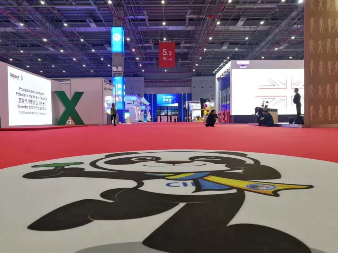 時政新聞眼｜開幕式結束后，習近平“巡館”看了些什么？