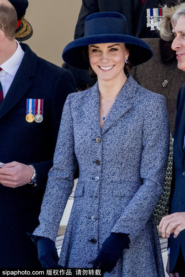 凱特王妃到底有多少件藍色衣服？盤點凱特經典“藍衣”look