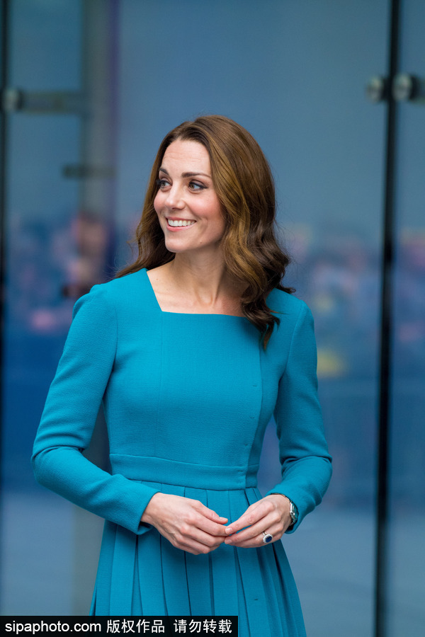 凱特王妃到底有多少件藍色衣服？盤點凱特經典“藍衣”look