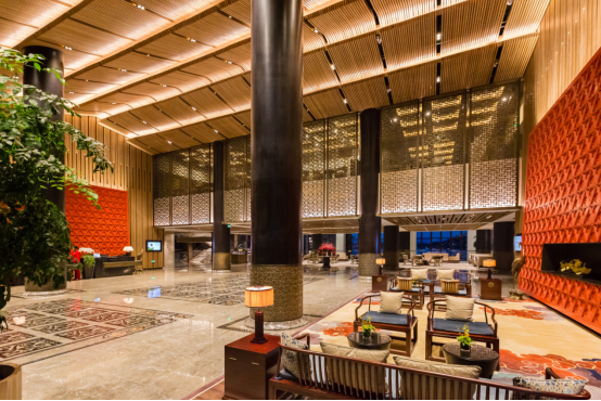 地產華表獎大咖云集 弘高創意董事長何寧應邀出席