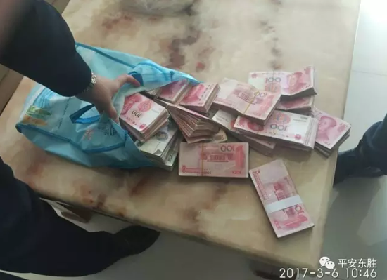 心真大！男子錯將17萬現金當垃圾丟掉