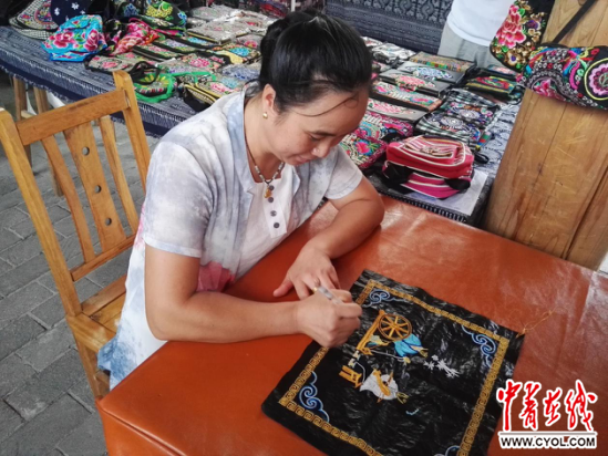 【網絡媒體走轉改】貴州黎平:用三大法寶在扶貧攻堅戰中打出漂亮“花”招