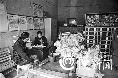 重慶“10塊錢醫(yī)生”：鄉(xiāng)親需要我 就堅持下去